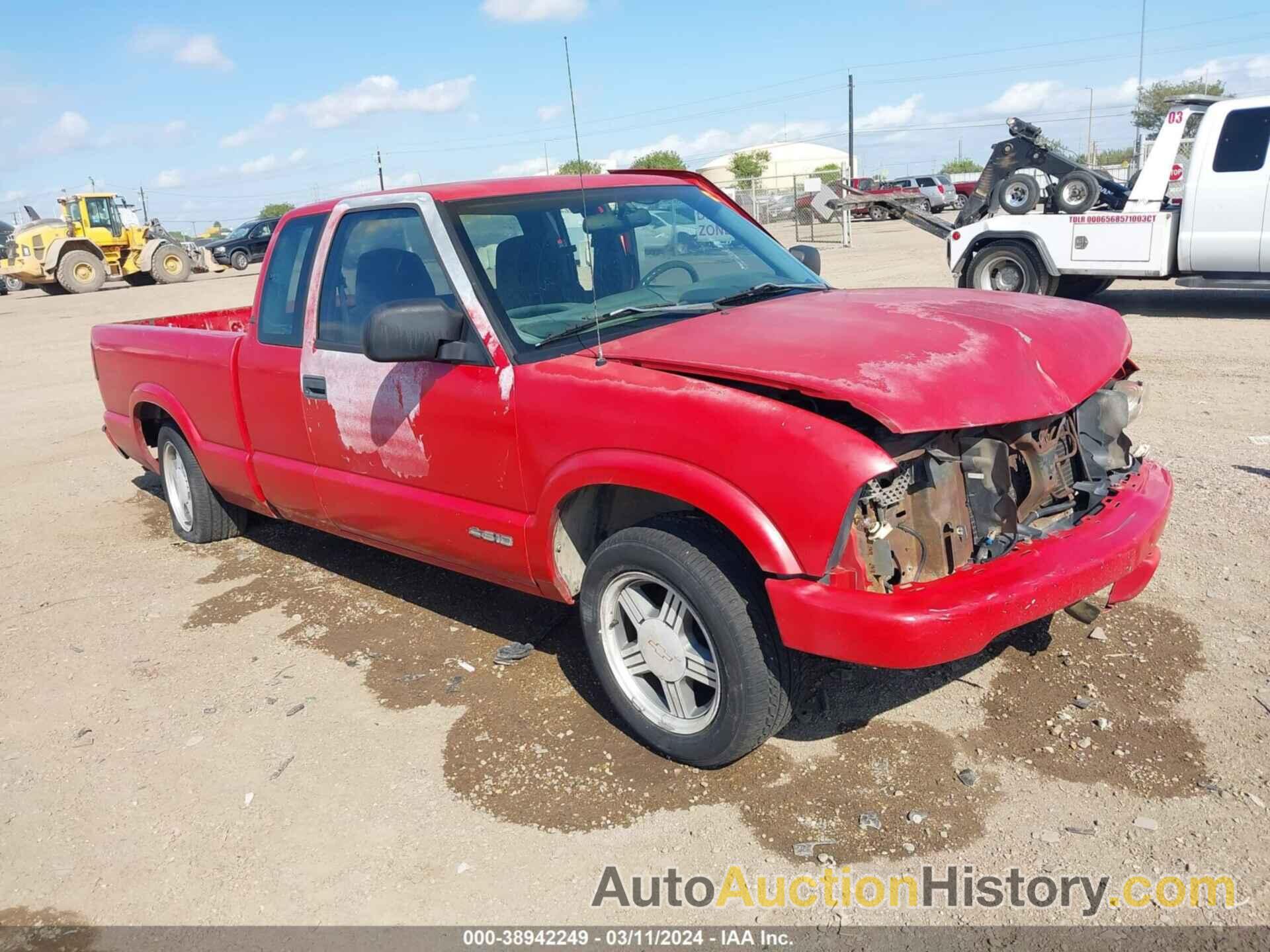 CHEVROLET S-10 LS FLEETSIDE, 1GCCS1946W8116932