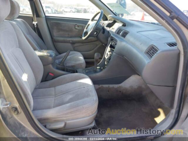TOYOTA CAMRY LE V6, 4T1BF22K9WU067341