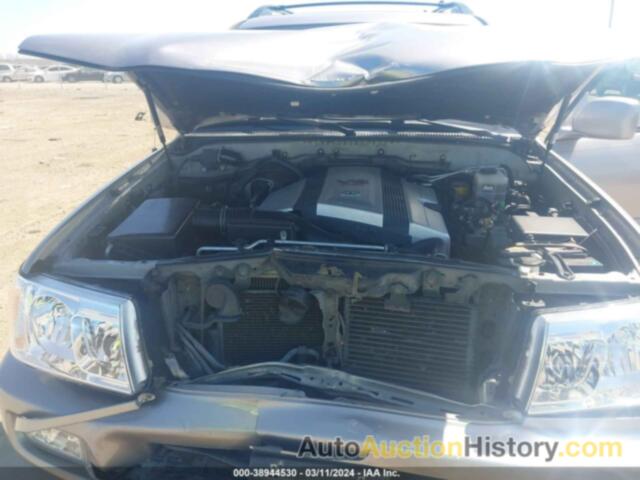 TOYOTA LAND CRUISER V8, JTEHT05J662089495