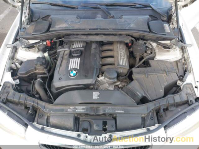 BMW 128I, WBAUN1C55DVR00740