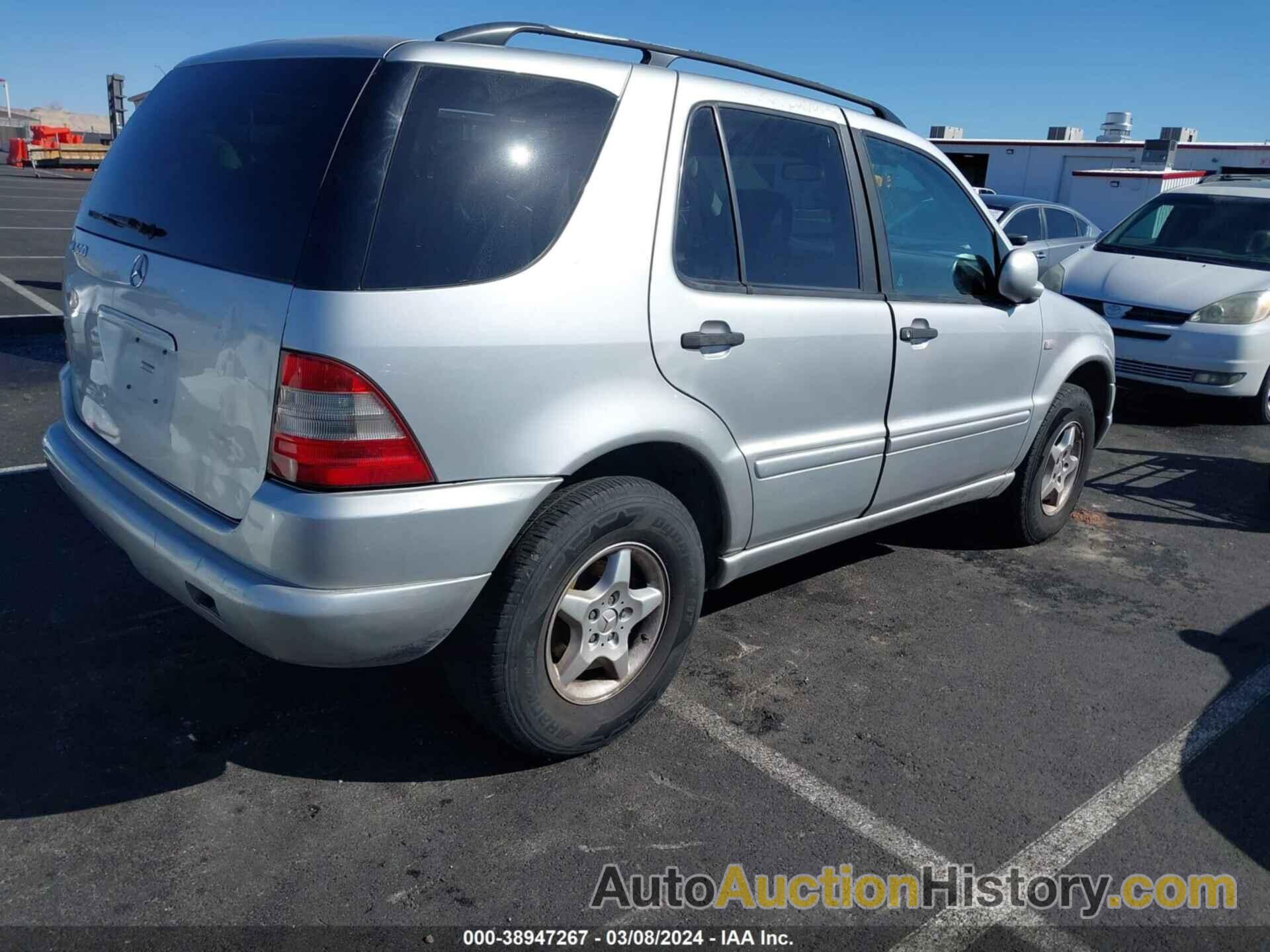 MERCEDES-BENZ ML 320, 4JGAB54E7YA190379