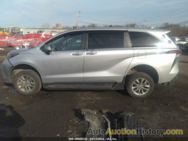 TOYOTA SIENNA LE, 5TDKRKEC9NS132501