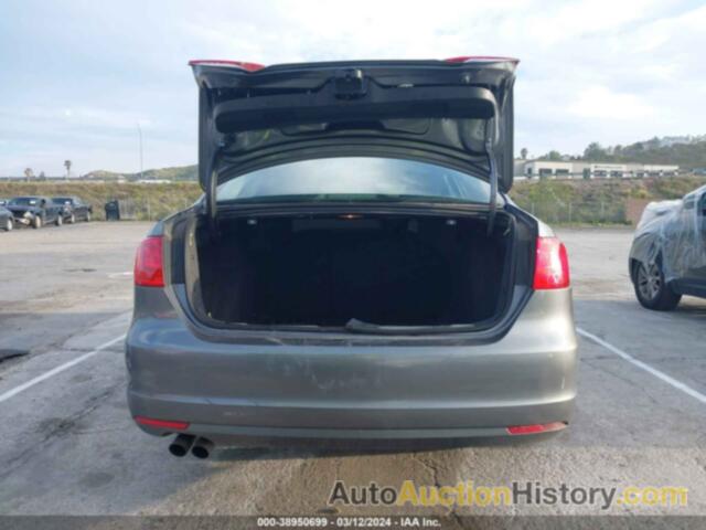 VOLKSWAGEN JETTA 2.0L S, 3VW2K7AJ0CM394276