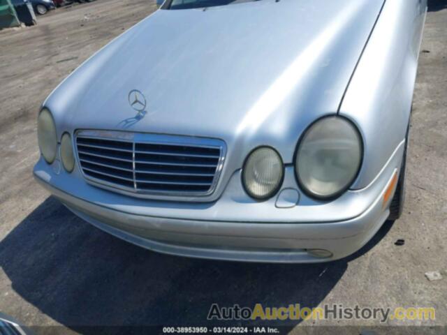 MERCEDES-BENZ CLK 430, WDBLK70G32T112689