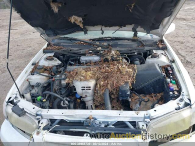 TOYOTA CAMRY LE, JT2BG22K8W0239456