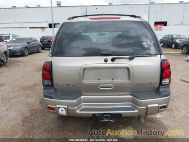 CHEVROLET TRAILBLAZER LS, 1GNDS13S822267092