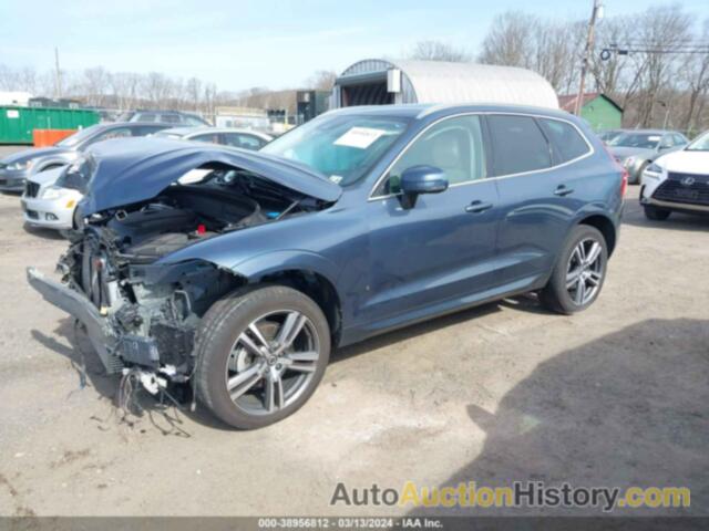 VOLVO XC60 T5 MOMENTUM, YV4102RK1M1877405