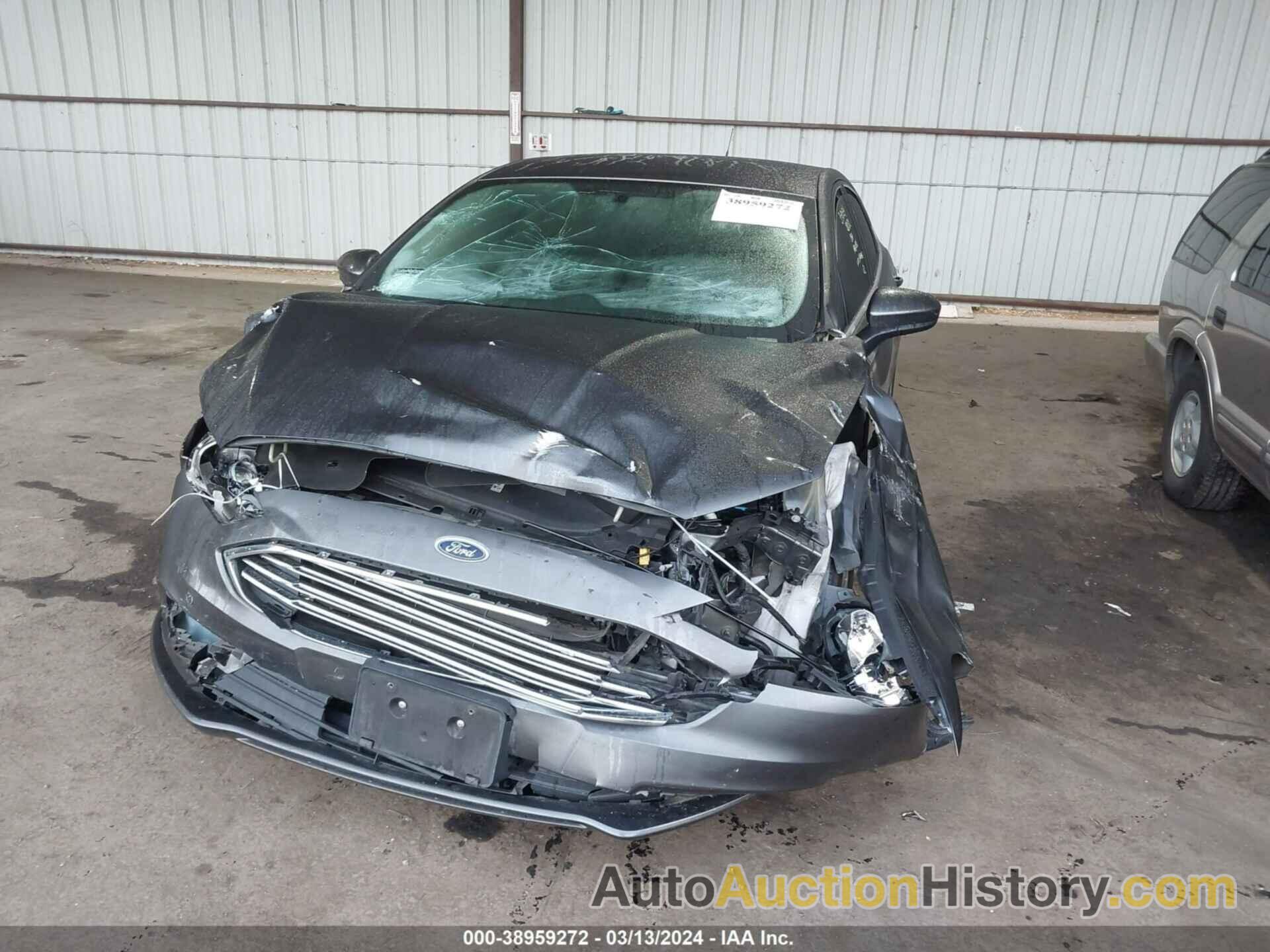 FORD FUSION SE, 3FA6P0H77HR284851