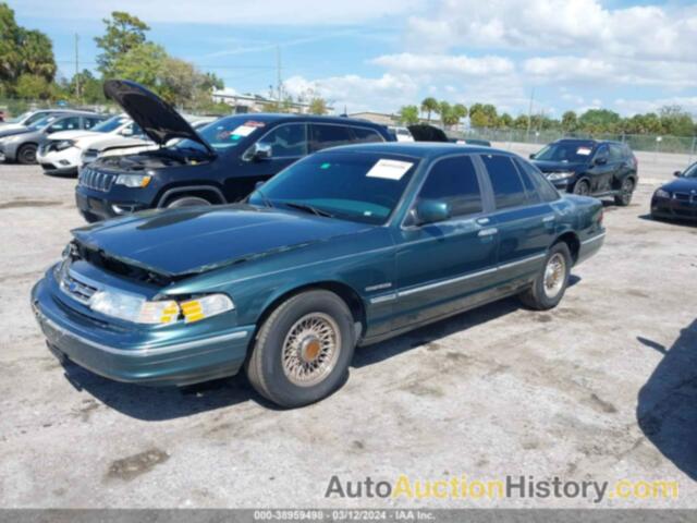 FORD CROWN VICTORIA LX, 2FALP74W2SX104208