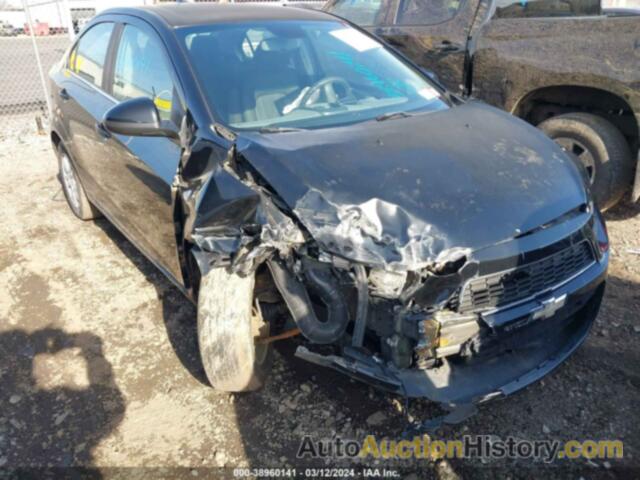 CHEVROLET SONIC 2LT, 1G1JC5SH5C4102993