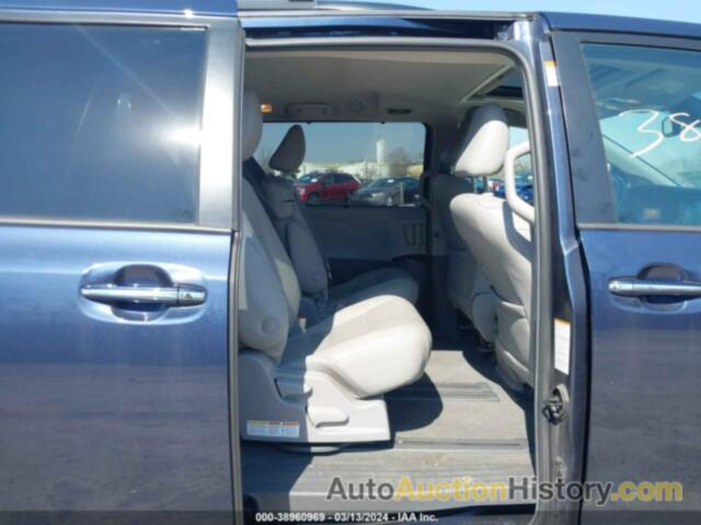 TOYOTA SIENNA XLE 8 PASSENGER, 5TDYZ3DC8JS946134