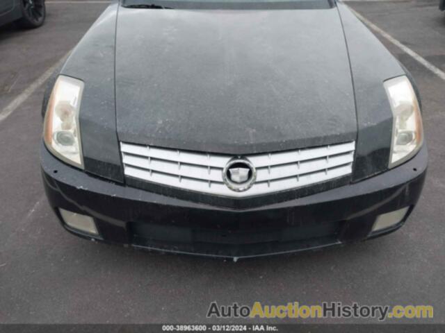 CADILLAC XLR STANDARD, 1G6YV36AX85600306