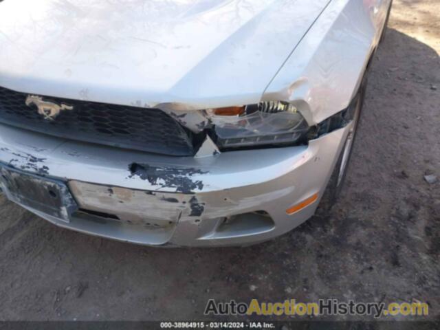 FORD MUSTANG V6/V6 PREMIUM, 1ZVBP8AN5A5165184