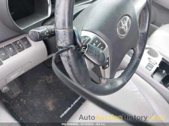 TOYOTA HIGHLANDER SE V6, 5TDBK3EH2DS240849