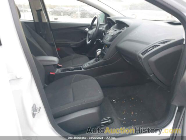 FORD FOCUS SE, 1FADP3F24GL288580