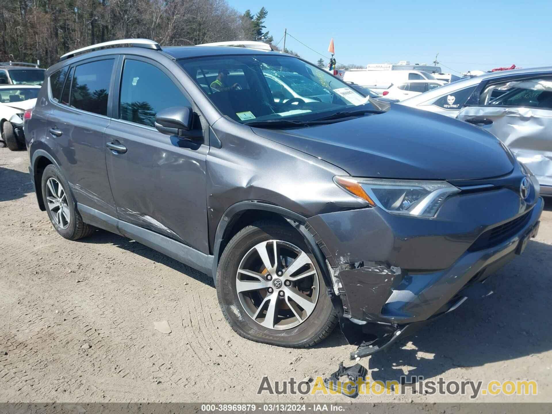 TOYOTA RAV4 XLE, 2T3RFREV1GW443178