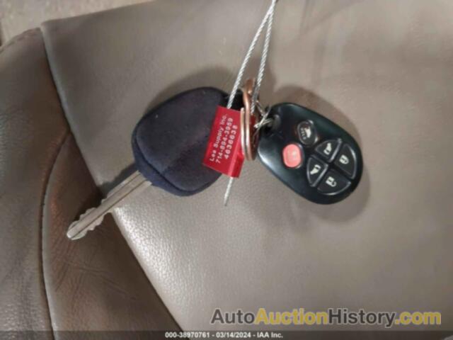 TOYOTA SIENNA XLE, 5TDZK22C59S252552