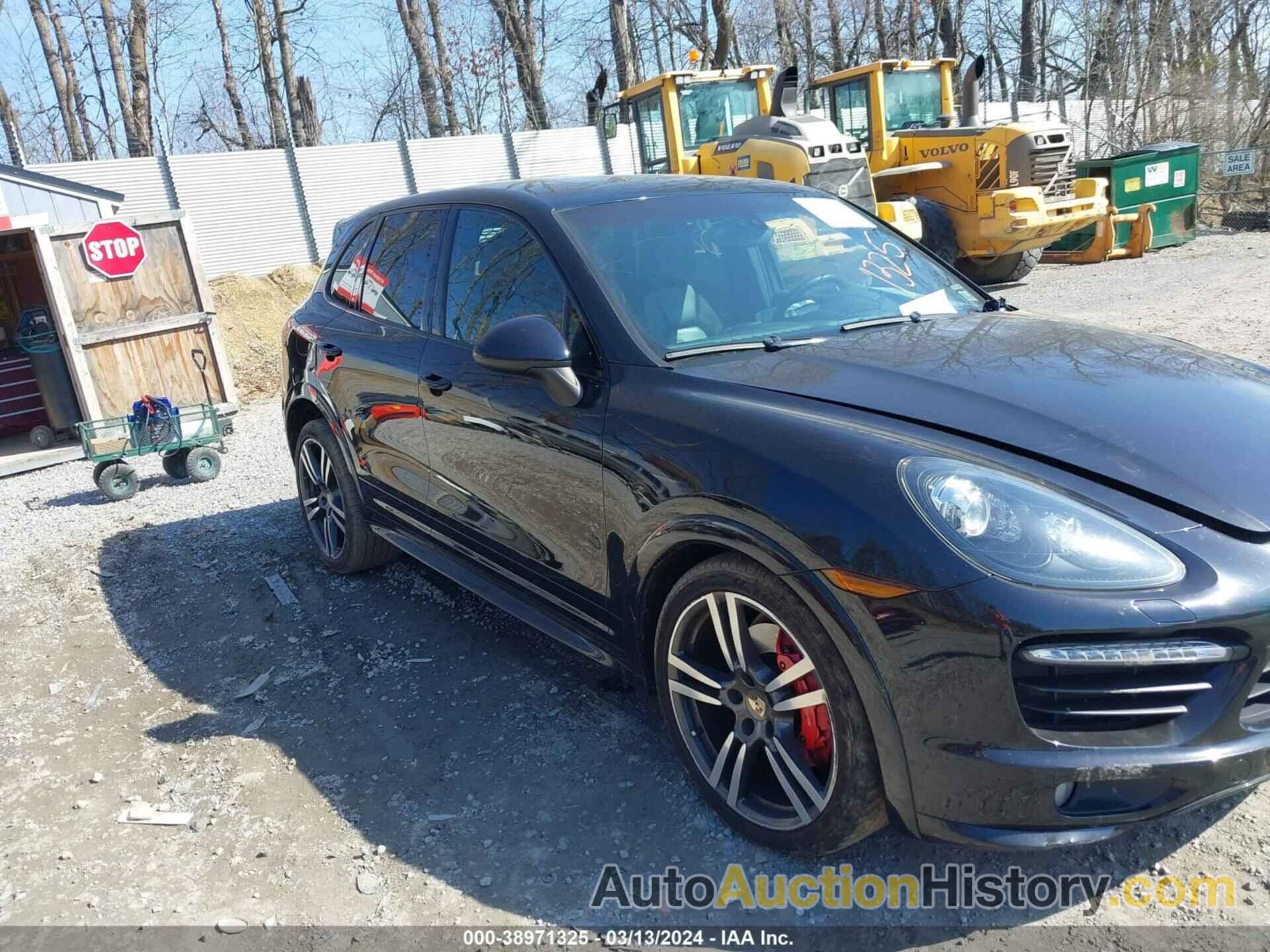 PORSCHE CAYENNE GTS, WP1AD2A28DLA72460