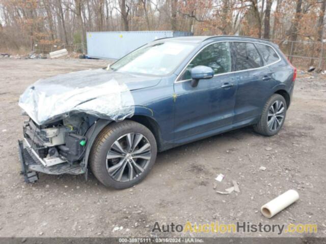 VOLVO XC60 B5 MOMENTUM, YV4L12RK8N1946744