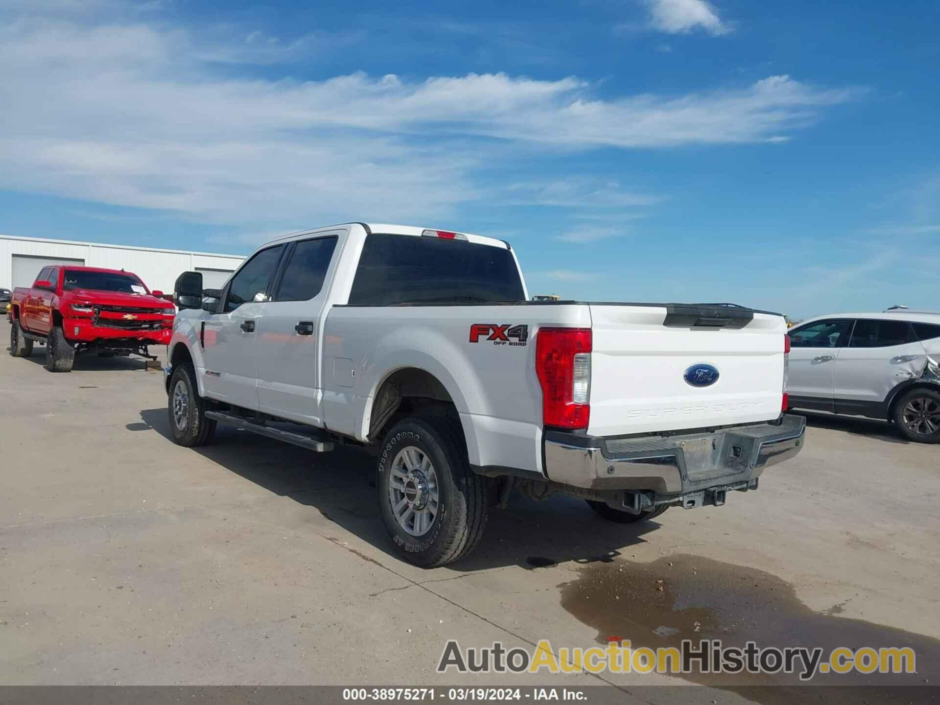 FORD F-250 XLT, 1FT7W2BT7KEE90734