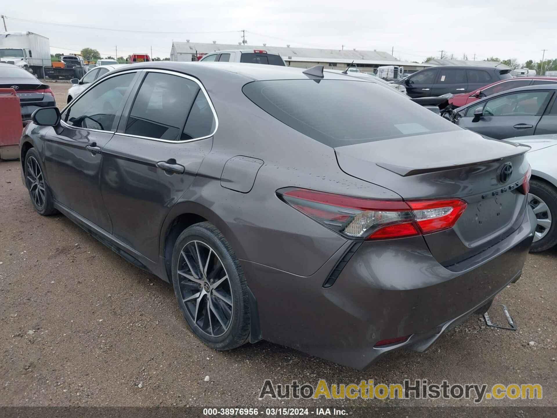 TOYOTA CAMRY SE, 4T1G11AK1NU001946