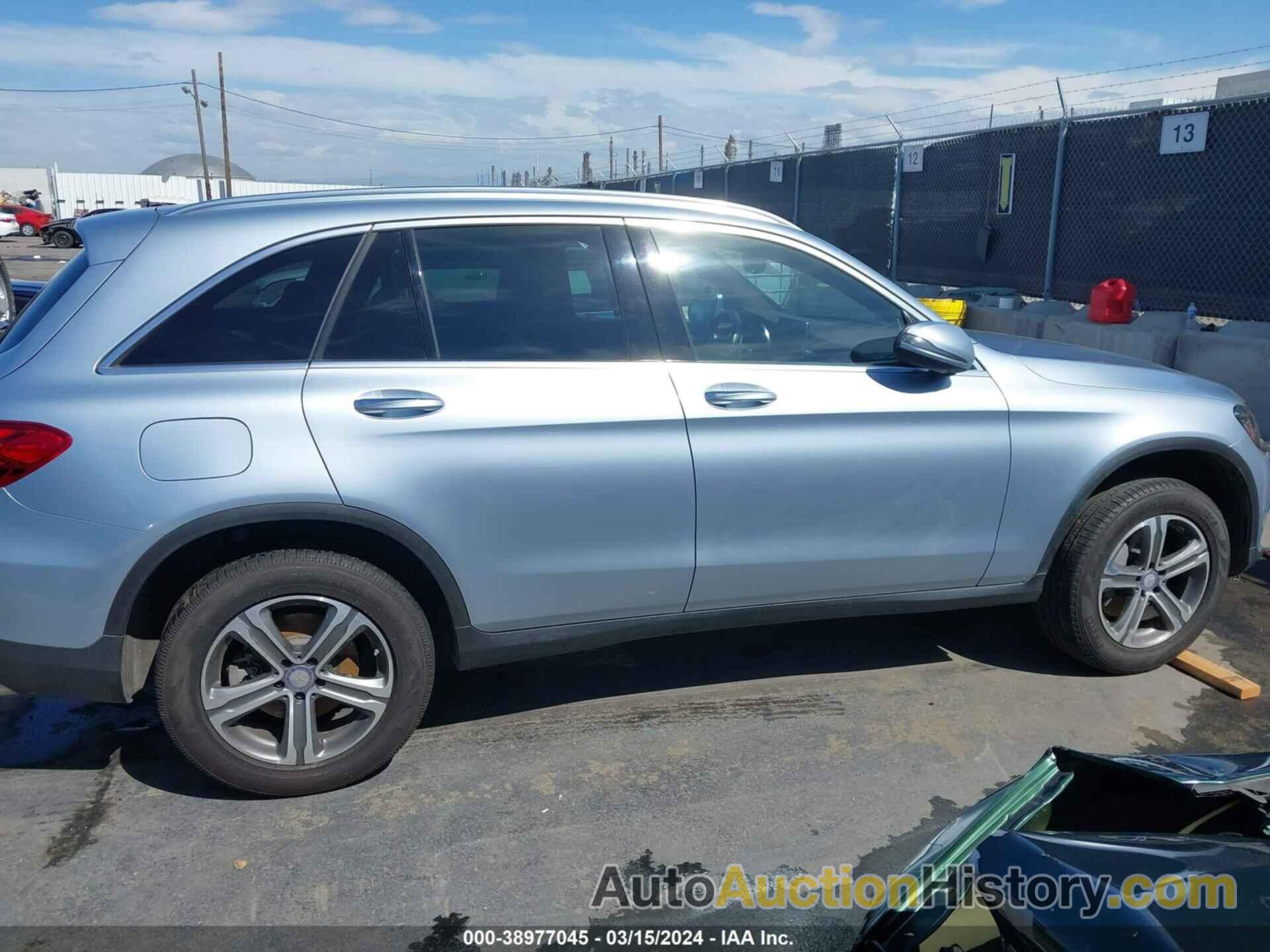 MERCEDES-BENZ GLC 300, WDC0G4JBXHF176429