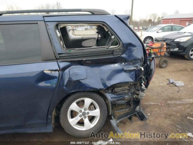 TOYOTA SIENNA LE, 5TDKZ3DC1LS033739