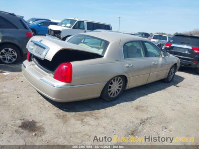 LINCOLN TOWN CAR SIGNATURE, 1LNHM81V57Y603954