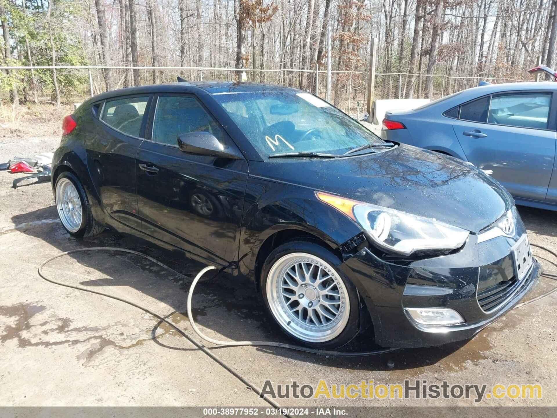 HYUNDAI VELOSTER, KMHTC6AD7HU320084