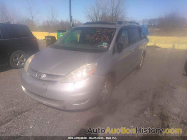 TOYOTA SIENNA LE, 5TDKK4CC9AS343520