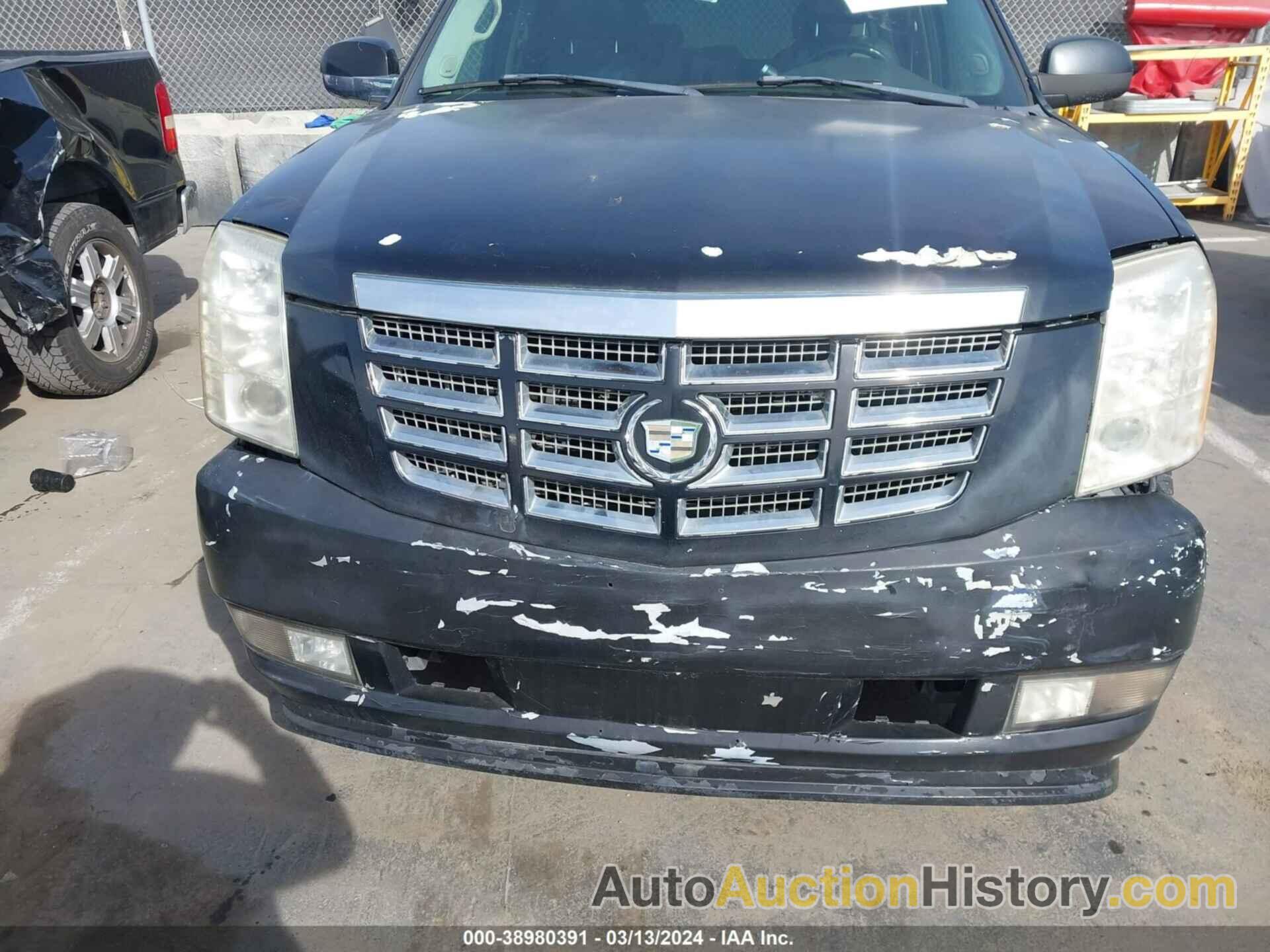 CADILLAC ESCALADE ESV STANDARD, 1GYFK66818R108228