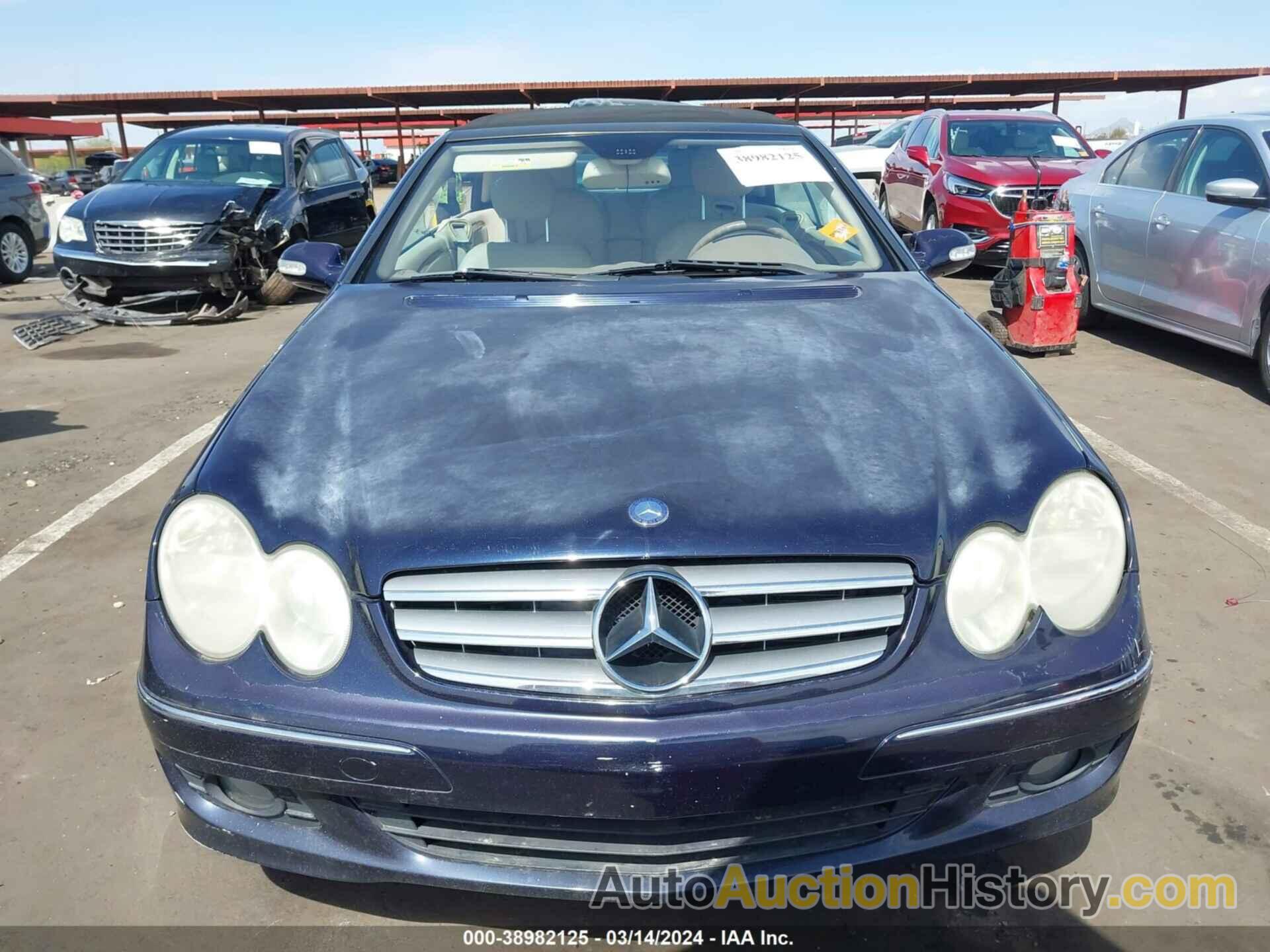 MERCEDES-BENZ CLK 350, WDBTK56F37T080935