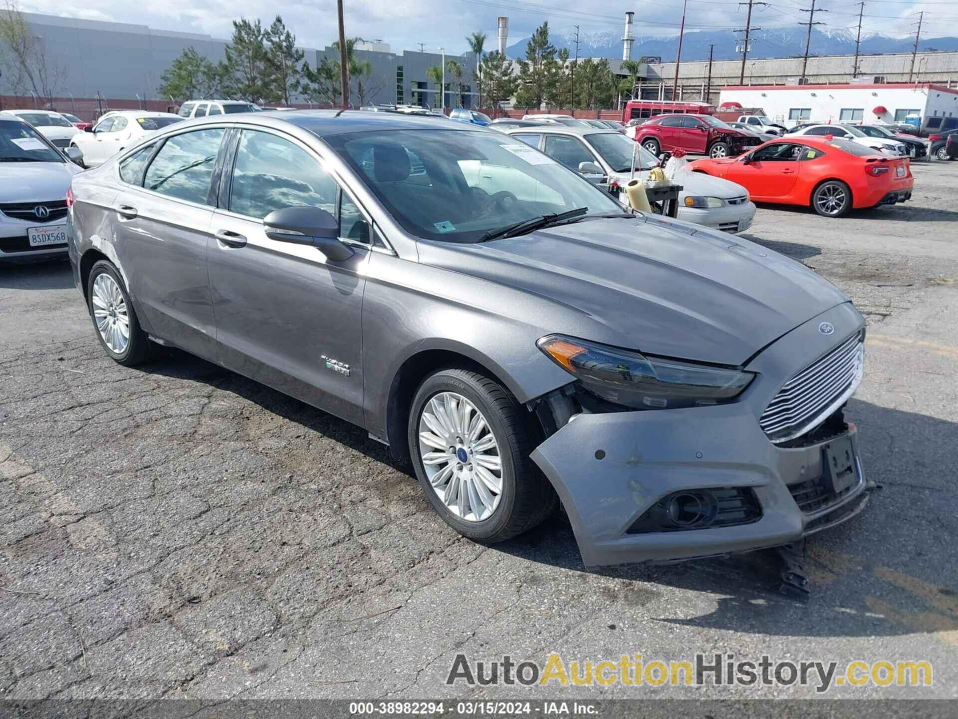 FORD FUSION ENERGI TITANIUM, 3FA6P0SU8DR310267