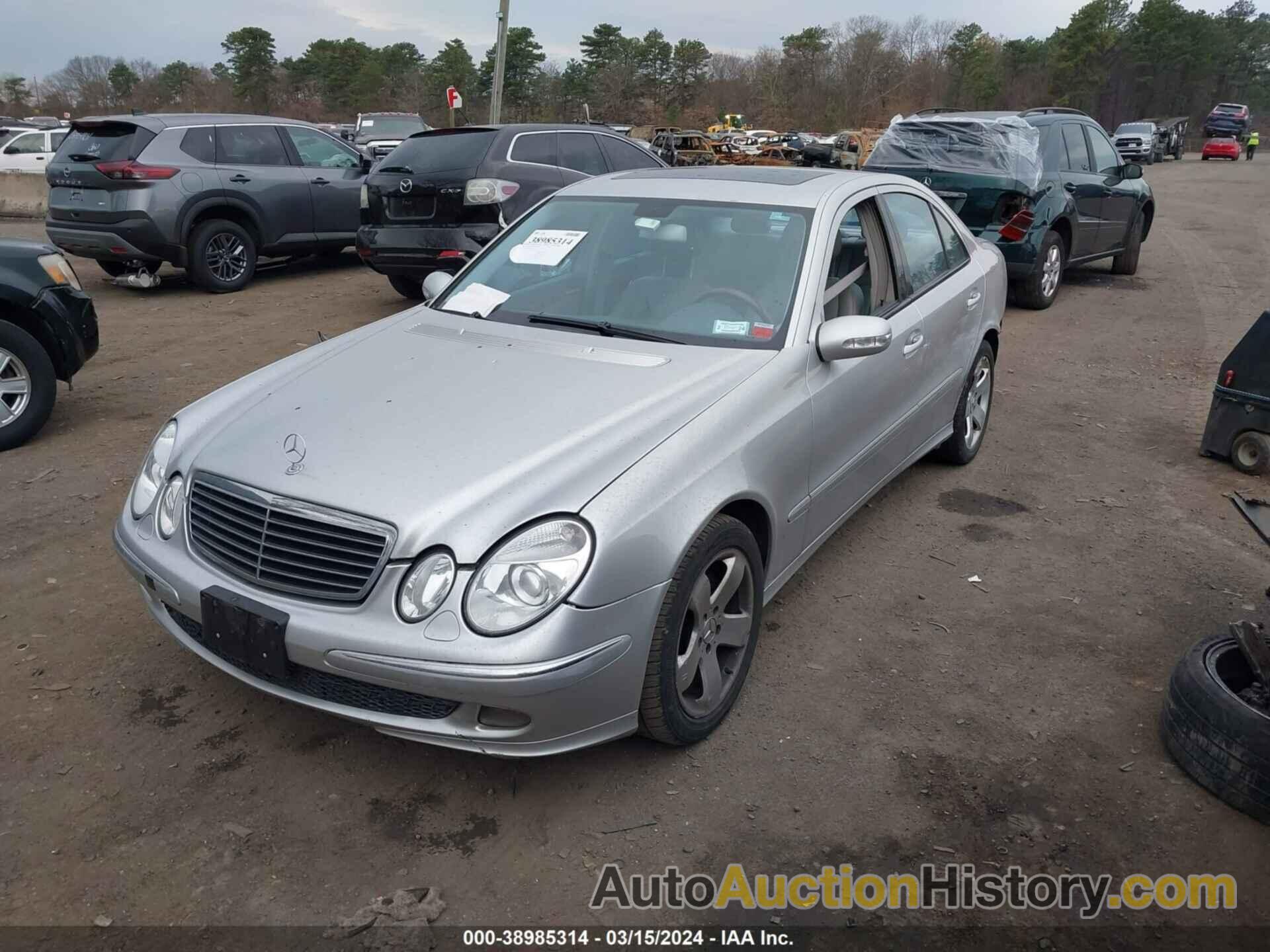 MERCEDES-BENZ E 500, WDBUF70J95A797365