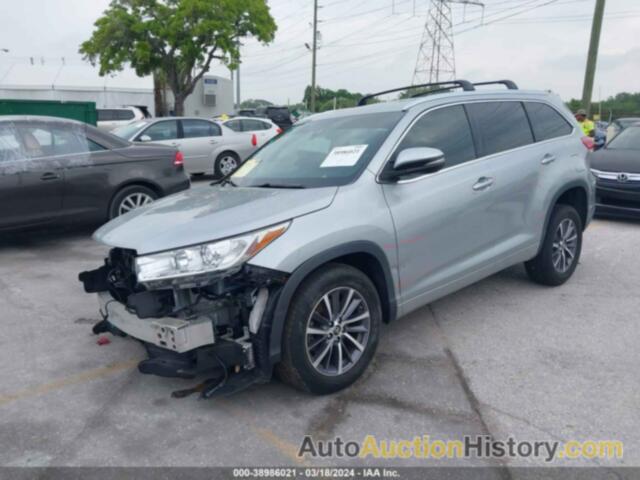 TOYOTA HIGHLANDER XLE, 5TDKZRFH5JS529006