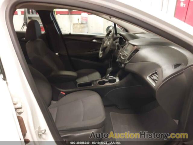 CHEVROLET CRUZE LT, 1G1BE5SM8J7196178