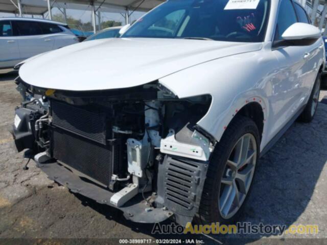 ALFA ROMEO STELVIO AWD, ZASFAKAN2J7B74343