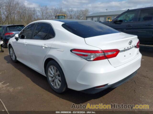 TOYOTA CAMRY LE, 4T1B11HK0JU136359