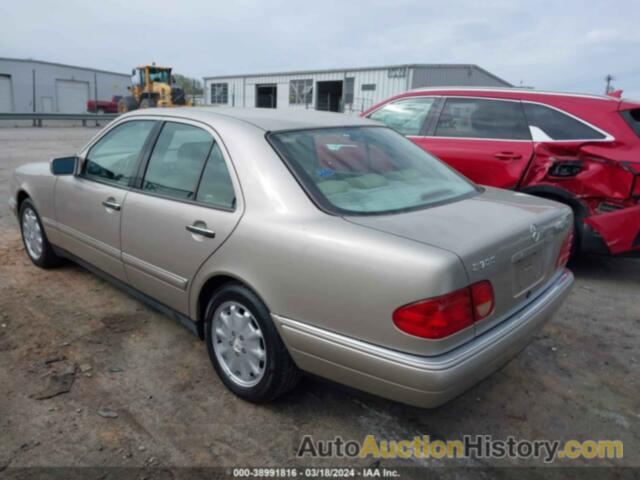 MERCEDES-BENZ E 300 DIESEL, WDBJF25H5XA915281