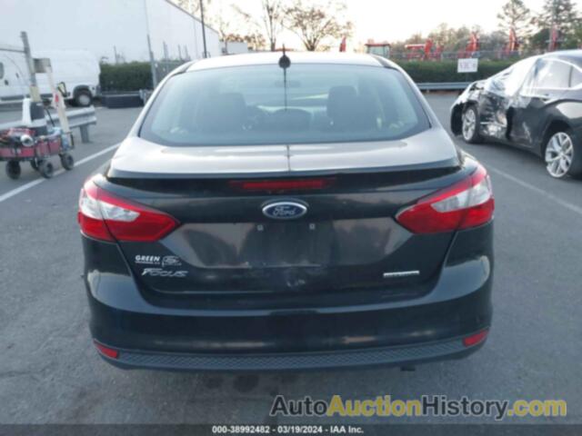 FORD FOCUS S, 1FADP3E23DL142099