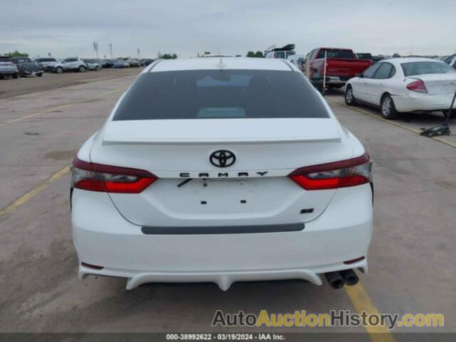 TOYOTA CAMRY SE, 4T1G11AK9NU658395