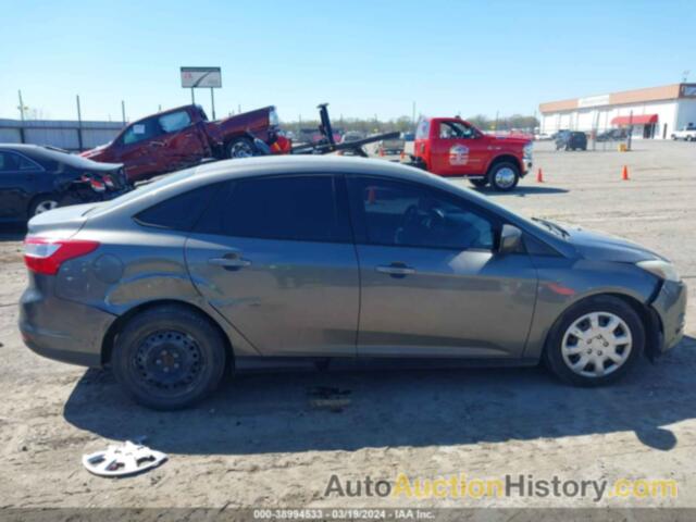 FORD FOCUS SE, 1FAHP3F22CL318610