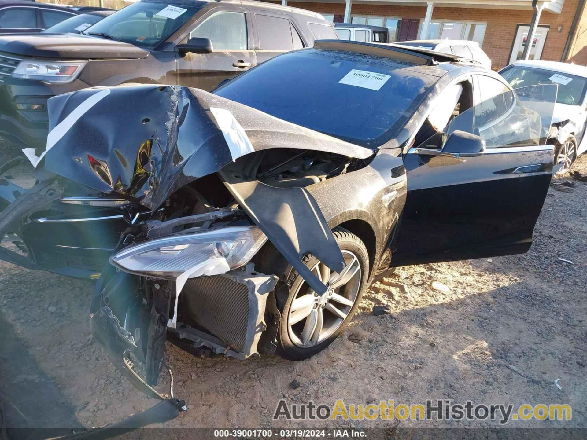 TESLA MODEL S, 5YJSA1H12EFP66717