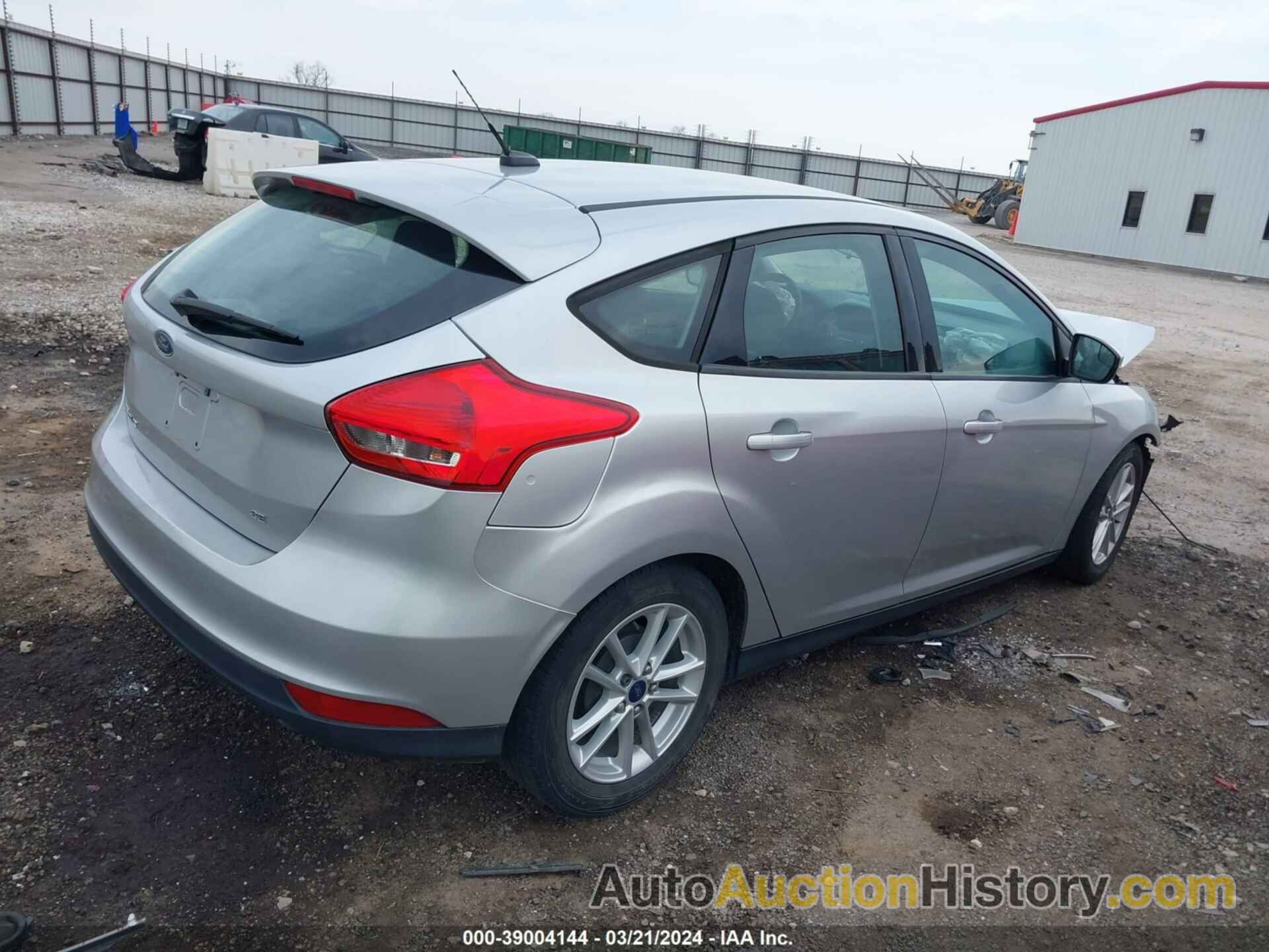 FORD FOCUS SE, 1FADP3K2XGL276441