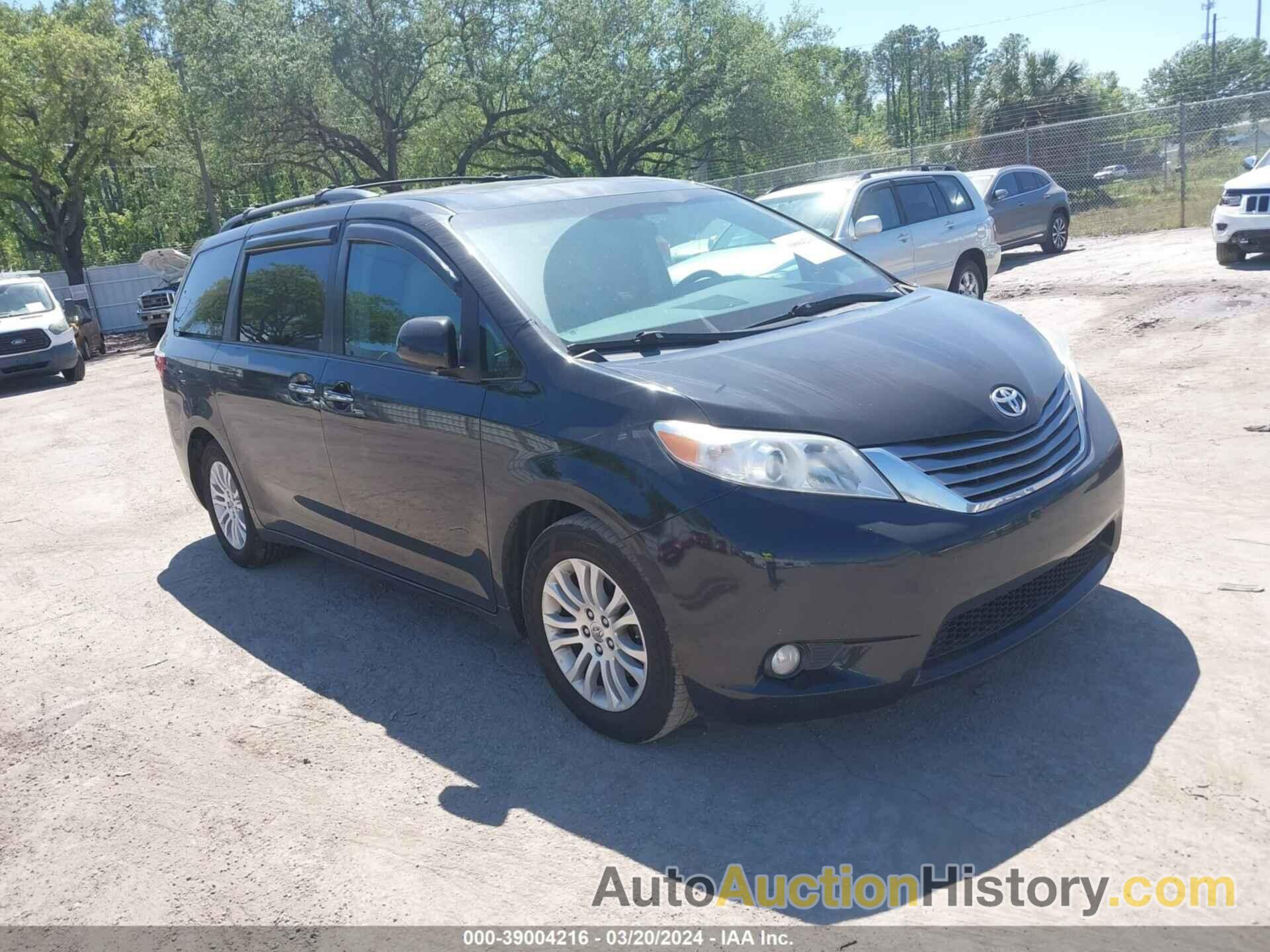 TOYOTA SIENNA XLE 8 PASSENGER, 5TDYK3DC7GS729994