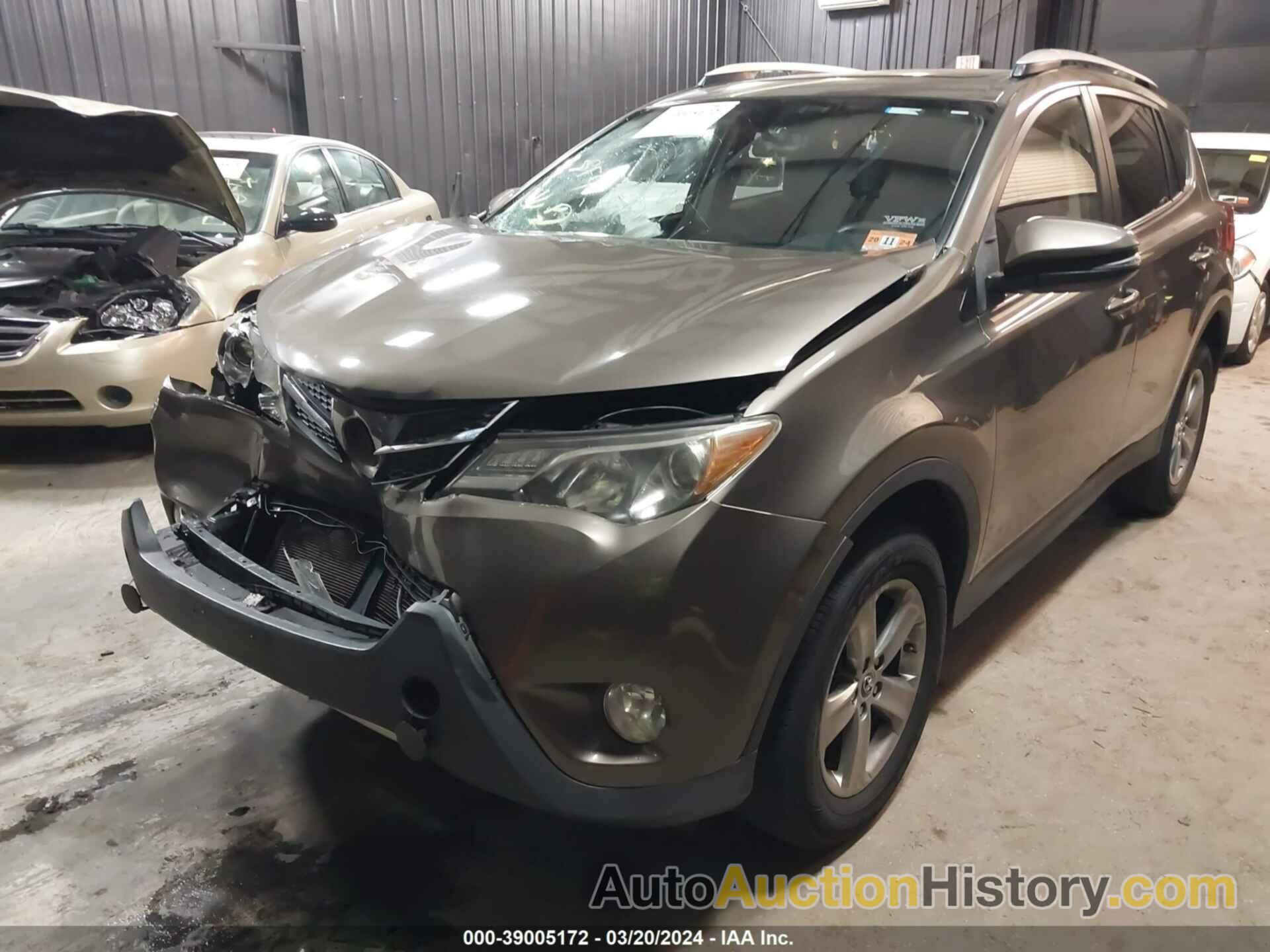 TOYOTA RAV4 XLE, JTMRFREVXFD160645