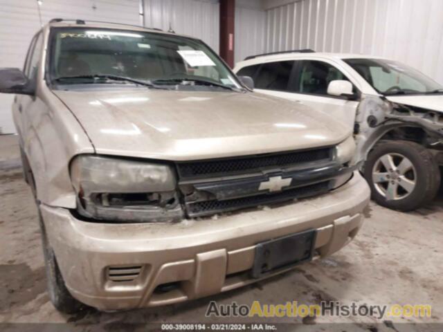 CHEVROLET TRAILBLAZER LS, 1GNDT13S652217938