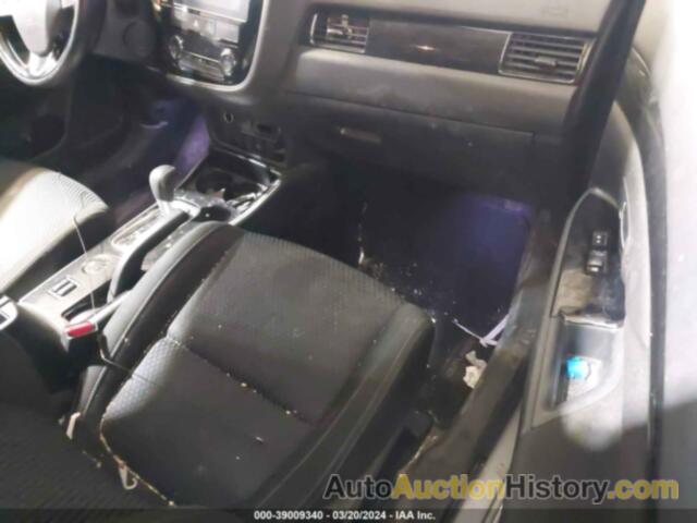 MITSUBISHI OUTLANDER LE, JA4AD3A33JZ066455