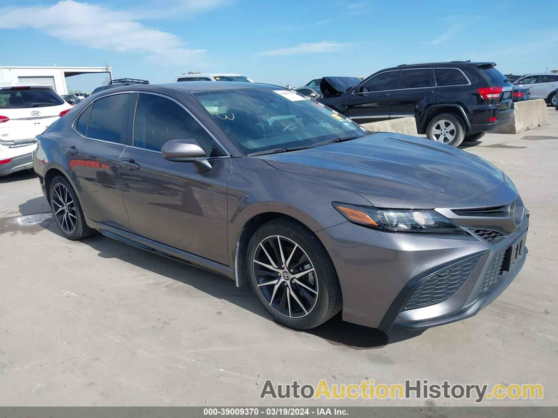 TOYOTA CAMRY SE, 4T1G11AK1MU609898