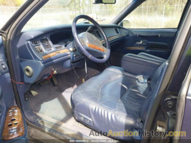 LINCOLN TOWN CAR SGN/DMND ANV/CYPRESS/JN, 1LNLM82W7TY729499